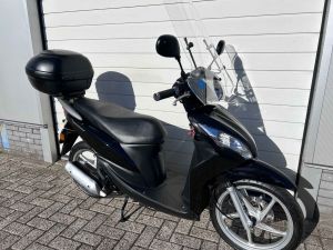 Honda NSC50 Vision 4T tweedehands bromscooter