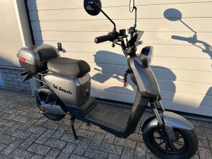 la-souris-e-id-k1-elektrische-snorscooter