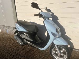 Yamaha Neo's 4 takt gebruikte bromscooter