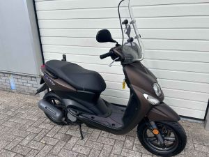 Yamaha Neo's bruin *VERKOCHT!